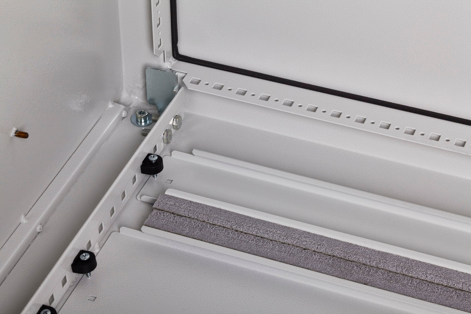 Cabinet - TFR-30-FL — 40x16x70" (1000x400x1800mm)